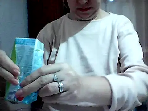 Snapshot of AnaXBerry chatting on 22, 1, 2025 AnaXBerry online show from 22, 1, 2025