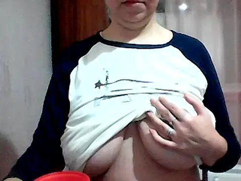 Snapshot of AnaXBerry chatting on 31, 1, 2025 AnaXBerry online show from 31, 1, 2025