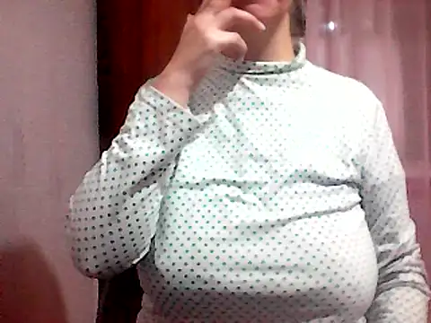 Snapshot of AnaXBerry chatting on 21, 2, 2025 AnaXBerry online show from 21, 2, 2025