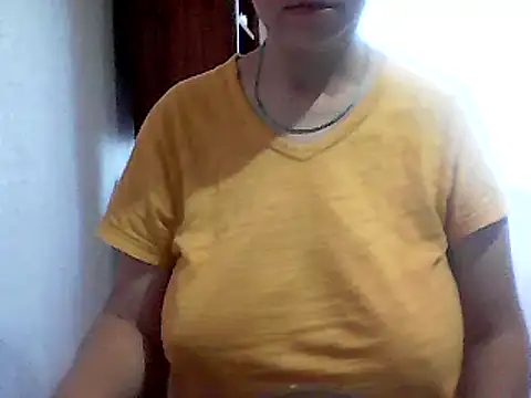 Snapshot of AnaXBerry chatting on 18, 9, 2025 AnaXBerry online show from 18, 9, 2025