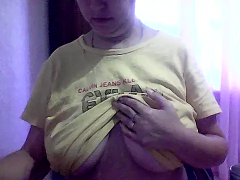 Snapshot of AnaXBerry chatting on 27, 9, 2025 AnaXBerry online show from 27, 9, 2025