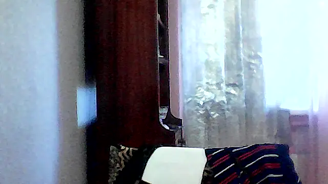 Snapshot of AnaXBerry chatting on 7, 10, 2025 AnaXBerry online show from 7, 10, 2025