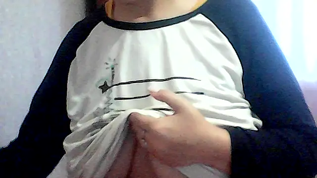 Snapshot of AnaXBerry chatting on 16, 10, 2025 AnaXBerry online show from 16, 10, 2025