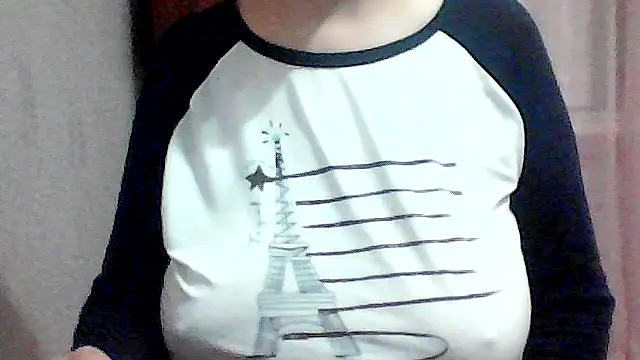 Snapshot of AnaXBerry chatting on 2, 11, 2025 AnaXBerry online show from 2, 11, 2025