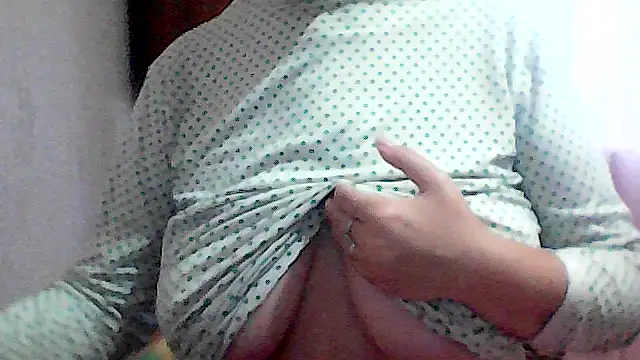 Snapshot of AnaXBerry chatting on 9, 11, 2025 AnaXBerry online show from 9, 11, 2025