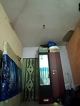 rockymumbai online show from 8, 4, 2026