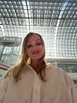 Snapshot of LadyTatiana_Madam chatting on 2, 7, 2026 LadyTatiana Madam online show from 2, 7, 2026