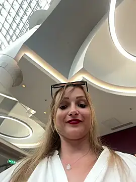 Snapshot of LadyTatiana_Madam chatting on 9, 7, 2026 LadyTatiana Madam online show from 9, 7, 2026