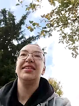 Snapshot of Isabella_Geney chatting on 11, 10, 2025 Isabella Geney online show from 11, 10, 2025