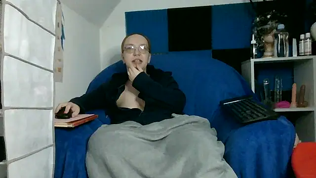 Snapshot of Isabella_Geney chatting on 31, 3, 2026 Isabella Geney online show from 31, 3, 2026