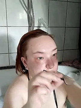 Snapshot of Isabella_Geney chatting on 20, 4, 2026 Isabella Geney online show from 20, 4, 2026