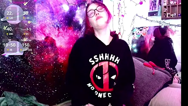 EverlyEster online show from 16, 1, 2025