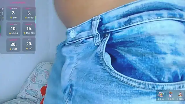 Latino Junge online show from 16, 2, 2025