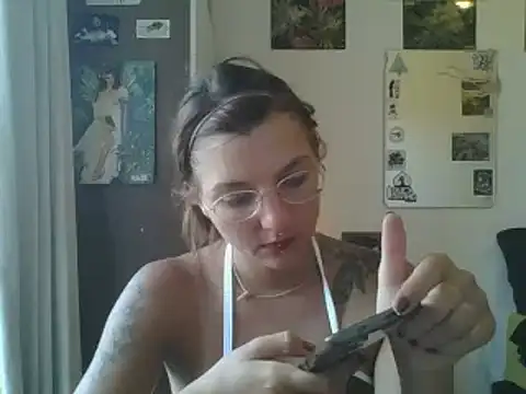 SweetyBabyDemon online show from 28, 2, 2025