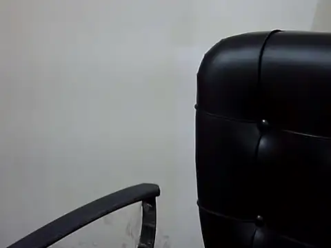 Snapshot of sexy_twisha chatting on 8, 1, 2025 sexy twisha online show from 8, 1, 2025