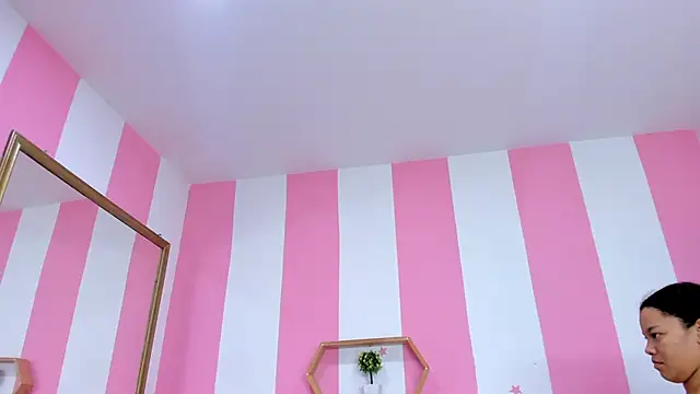 ISABELLA 020 online show from 10, 2, 2026