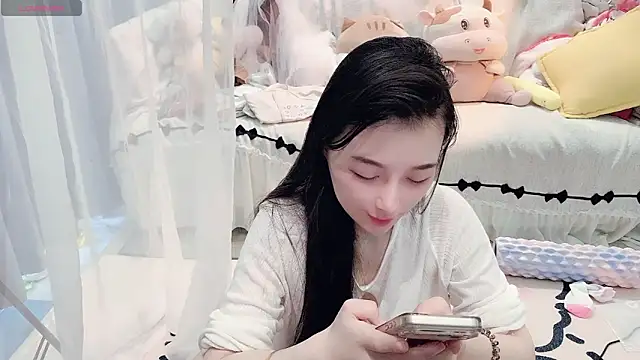 AKiKi711 online show from 4, 6, 2026