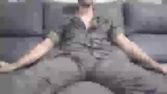 militar guapo online show from 17, 9, 2025