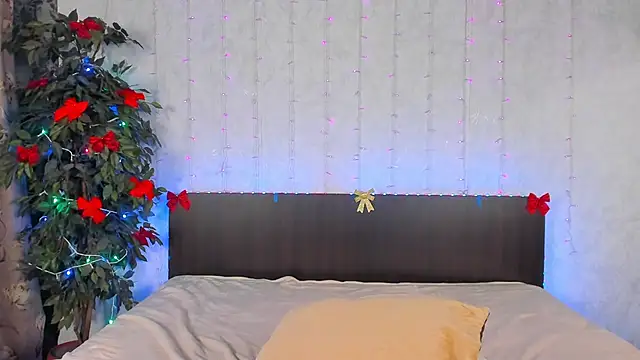 Snapshot of Milana_Crystal_ chatting on 31, 12, 2024 Milana Crystal online show from 31, 12, 2024