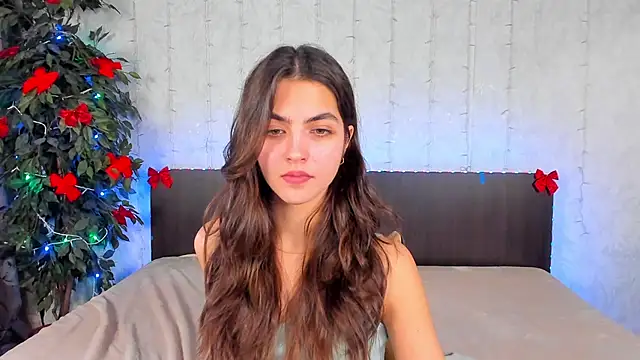 Snapshot of Milana_Crystal_ chatting on 14, 1, 2025 Milana Crystal online show from 14, 1, 2025