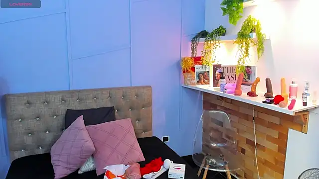 Georgina-coule online show from 26, 12, 2024