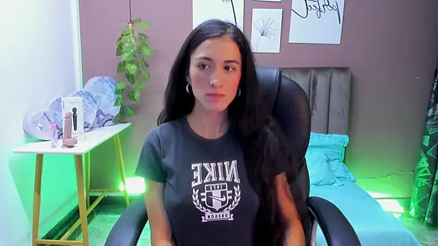 SharonSander online show from 2, 2, 2025