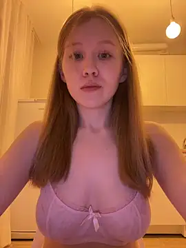 Snapshot of Eva_Weyne chatting on 18, 6, 2026 Eva Weyne online show from 18, 6, 2026