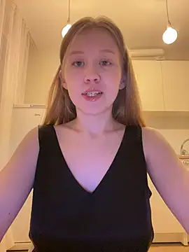 Snapshot of Eva_Weyne chatting on 8, 7, 2026 Eva Weyne online show from 8, 7, 2026
