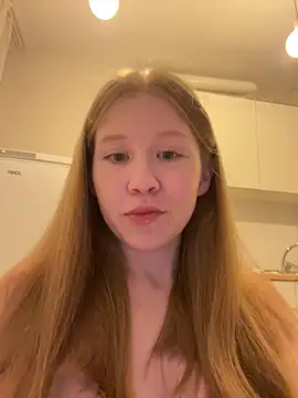 Snapshot of Eva_Weyne chatting on 13, 7, 2026 Eva Weyne online show from 13, 7, 2026