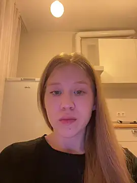 Snapshot of Eva_Weyne chatting on 20, 7, 2026 Eva Weyne online show from 20, 7, 2026
