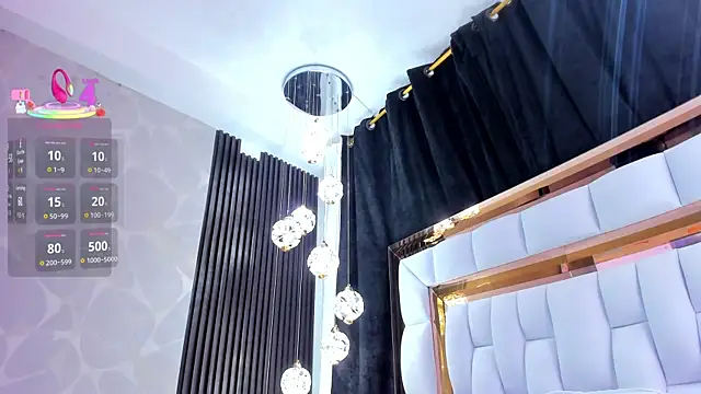 SarayRoyse online show from 10, 9, 2025