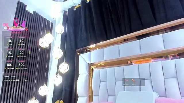 SarayRoyse online show from 25, 11, 2025