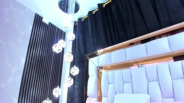 SarayRoyse online show from 17, 3, 2026