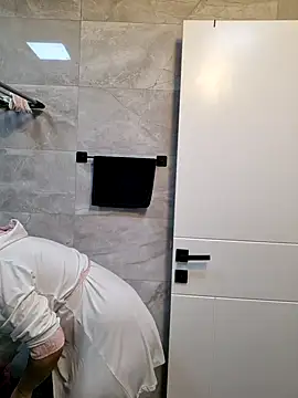 Esmertarcinim online show from 7, 2, 2025