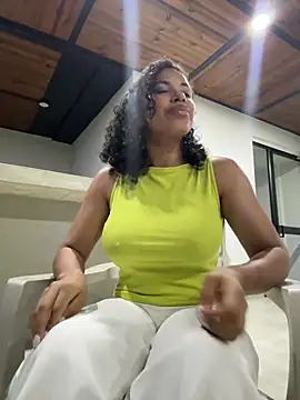 Snapshot of Brunettexio chatting on 23, 12, 2024 Brunettexio online show from 23, 12, 2024