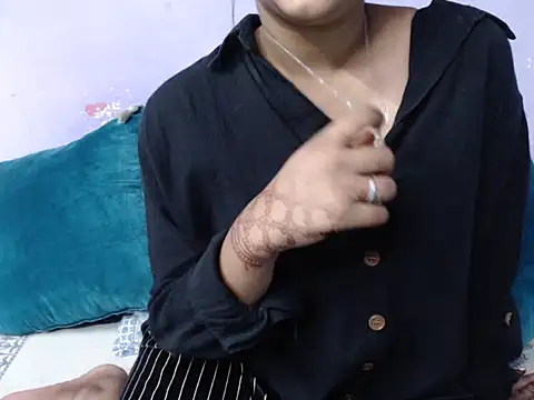 Freya nia online show from 27, 10, 2025