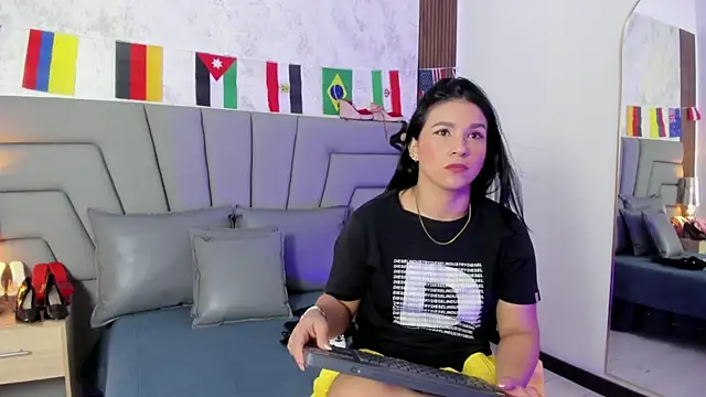 Snapshot of Sofi_Perez_ chatting on 6, 7, 2026 Sofi Perez online show from 6, 7, 2026