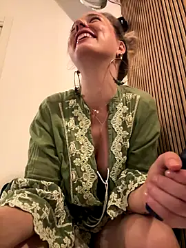 Snapshot of LexyGold chatting on 3, 10, 2025 LexyGold online show from 3, 10, 2025