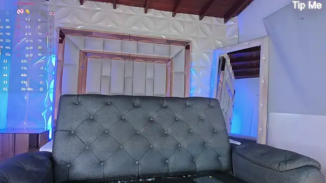 nicole cooper   online show from 28, 10, 2025