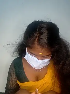 Snapshot of tamilachi4u chatting on 8, 3, 2025 tamilachi4u online show from 8, 3, 2025