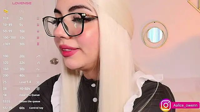 Aliceowenn online show from 15, 3, 2025