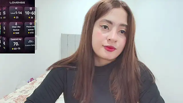 Snapshot of Samyq8 chatting on 28, 11, 2025 Samyq8 online show from 28, 11, 2025