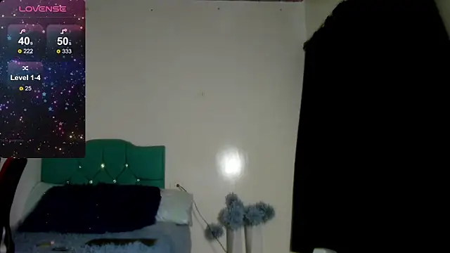 estebanlobo- online show from 17, 12, 2024