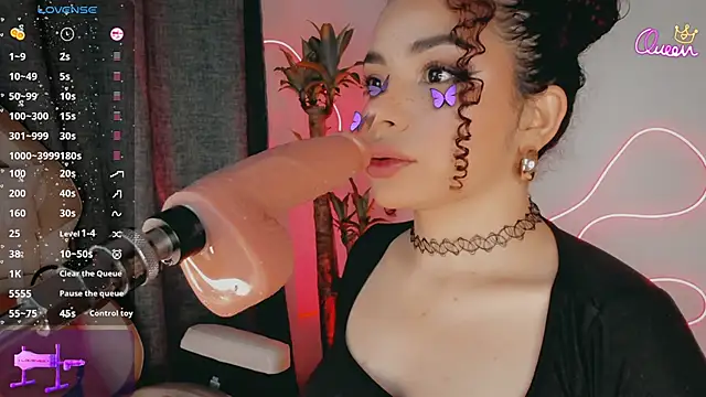 Queen Deepthroat online show from 24, 2, 2026