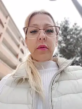 blondyruby online show from 7, 3, 2026