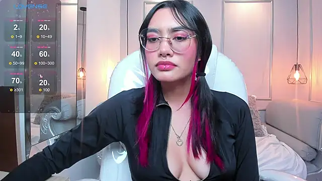 Snapshot of AzuraKindong chatting on 16, 1, 2025 AzuraKindong online show from 16, 1, 2025