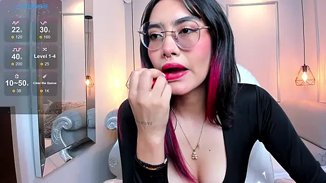 Snapshot of AzuraKindong chatting on 12, 2, 2025 AzuraKindong online show from 12, 2, 2025