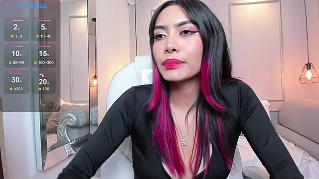 Snapshot of AzuraKindong chatting on 19, 2, 2025 AzuraKindong online show from 19, 2, 2025