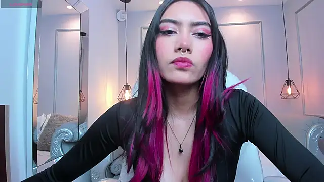 Snapshot of AzuraKindong chatting on 12, 3, 2025 AzuraKindong online show from 12, 3, 2025