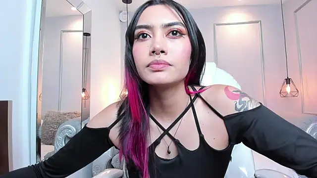 Snapshot of AzuraKindong chatting on 18, 3, 2025 AzuraKindong online show from 18, 3, 2025